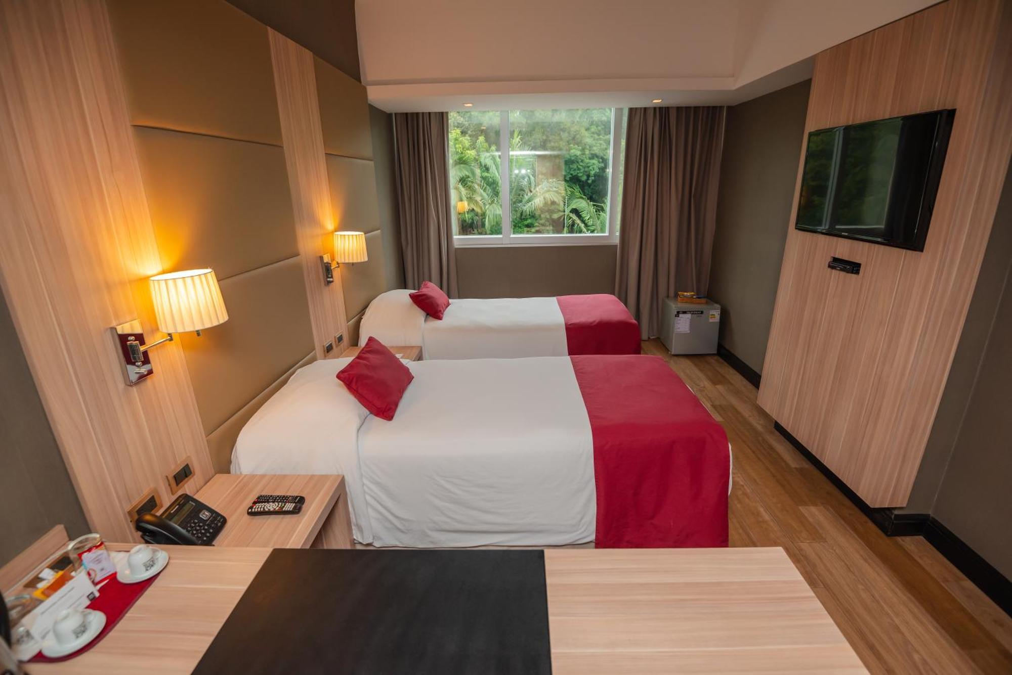 Savoy Hotel Encarnación 外观 照片